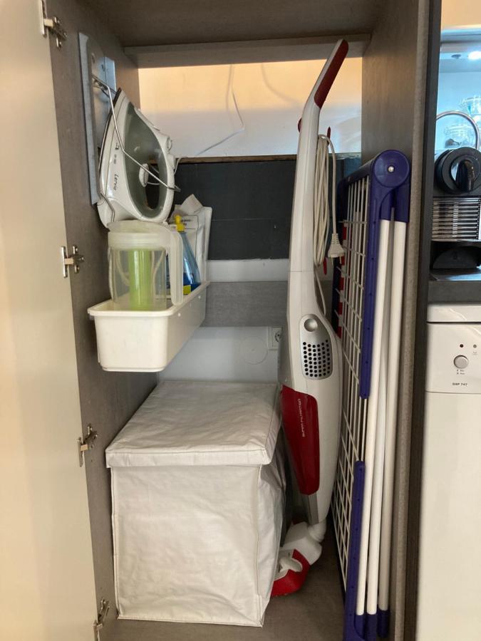 Living At Saarpartments - Adultsonly - Business & Holiday Homes With Kitchen For Long- And Short Term Stay, 3 Min To St Johanner Markt And Points Of Interest Saarbruecken Luaran gambar